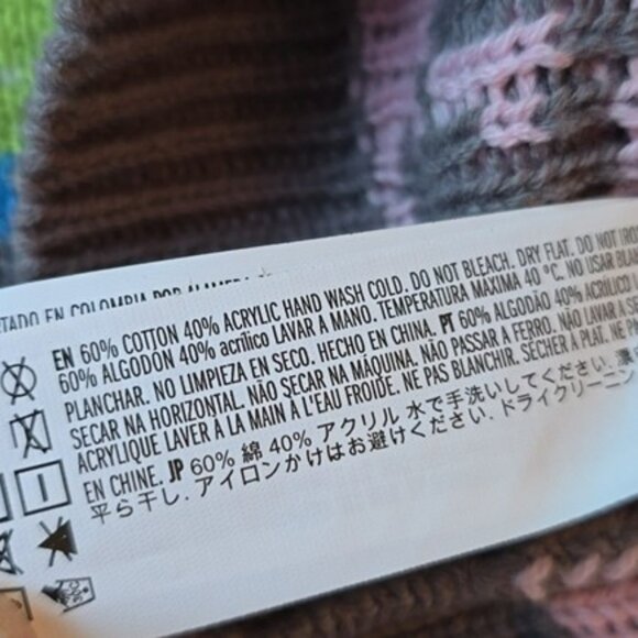 Hello Kitty & Friends Keroppi Sweater Vest Size 2X Pink Grey Green V Neckline - Picture 12 of 14